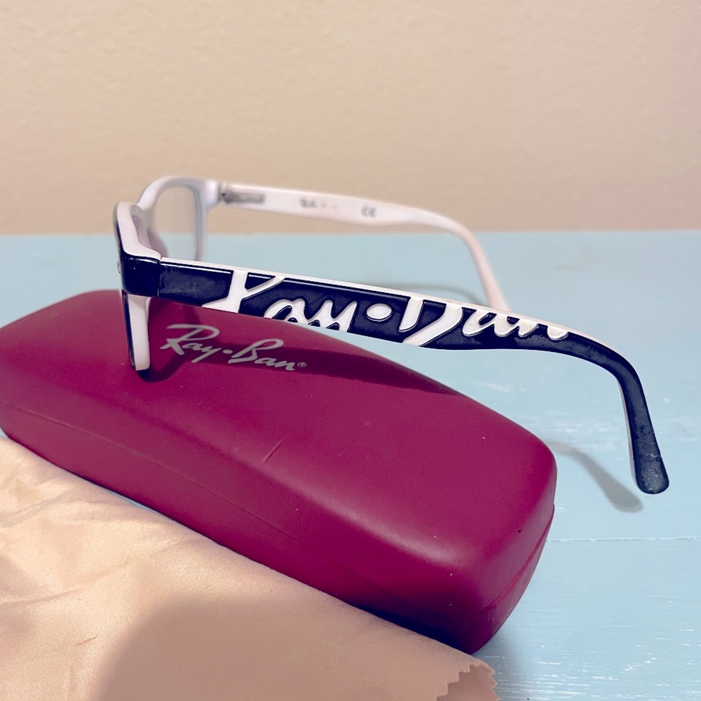 Youth Ray-Ban frames